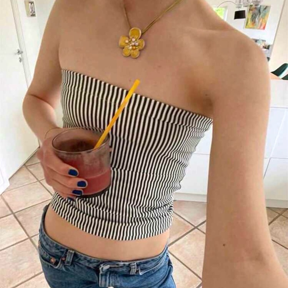 ❤️SALE❤️❇️
 Black and White Tube Top